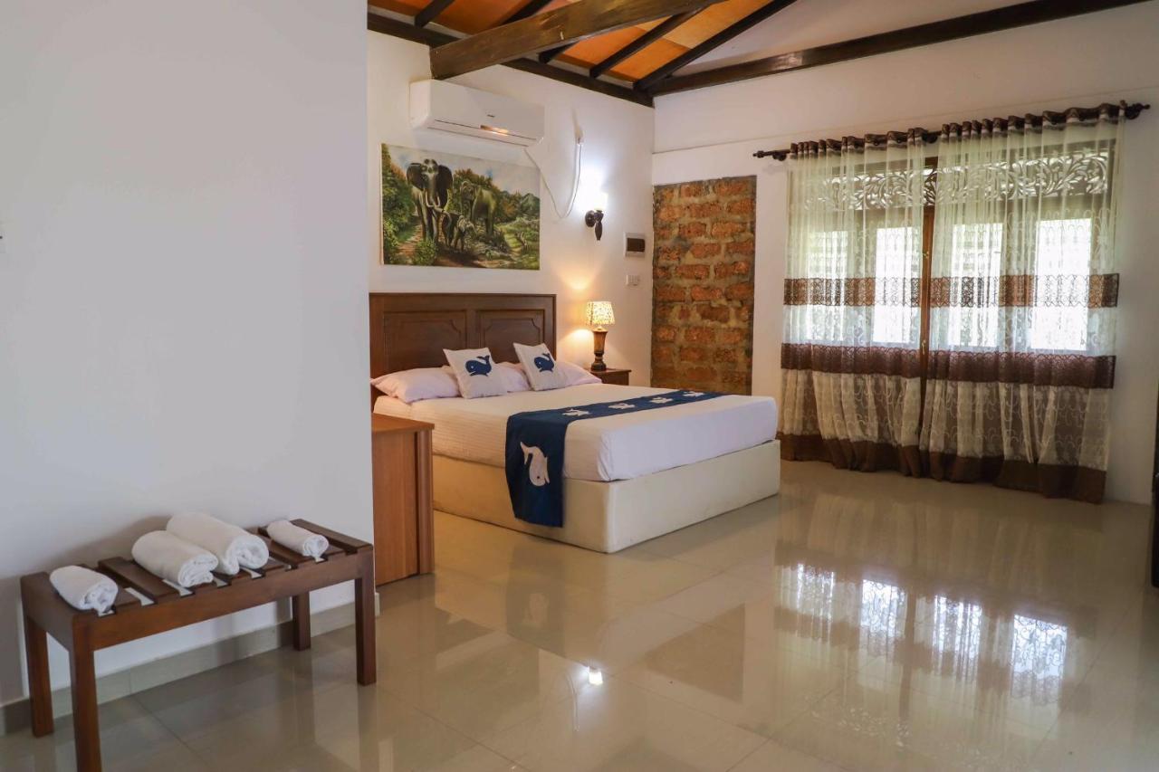 ווליגאמה Ilamparuma Hotel מראה חיצוני תמונה